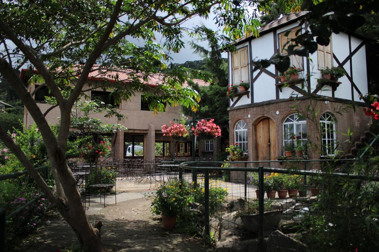 מלון Nueva San Salvador The Hobbit La Comarca מראה חיצוני תמונה